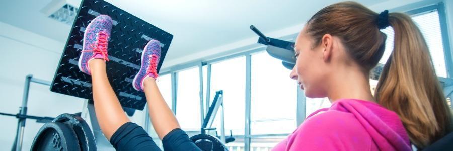 5 strength machines every women should use